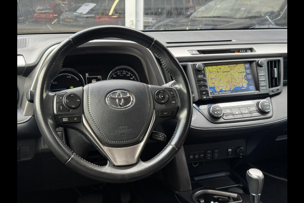 Toyota RAV4 2.5 Hybrid AWD Energy Plus | JBL, Trekhaak, Navigatie, Leer, Stoelverwarming, Geheugenfunctie, 360 Camera, 1.650KG Trekgewicht Toyota RAV4 2.5 Hybrid AWD Energy Plus | JBL, Trekhaak, Navigatie, Leer, Stoelverwarming, Geheugenfunctie, 360 Camera, 1.650KG Trekgewicht