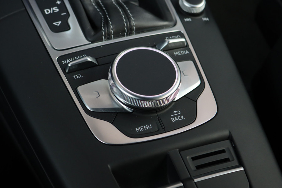 Audi A3 Sportback 1.5 TFSI CoD Sport S Line Edition | Automaat | 3x S-Line | Virtual Cockpit | Sportstoelen | Stoelverwarming | LED | Licht- en Regensensor |
