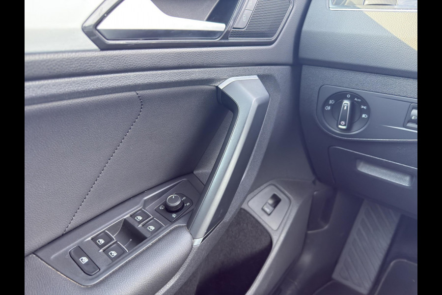 Volkswagen Tiguan 1.4 TSI ACT Comfortline Automaat | Electr.Trekhaak | Leder Stoelen Geheugen | Apple/Android |