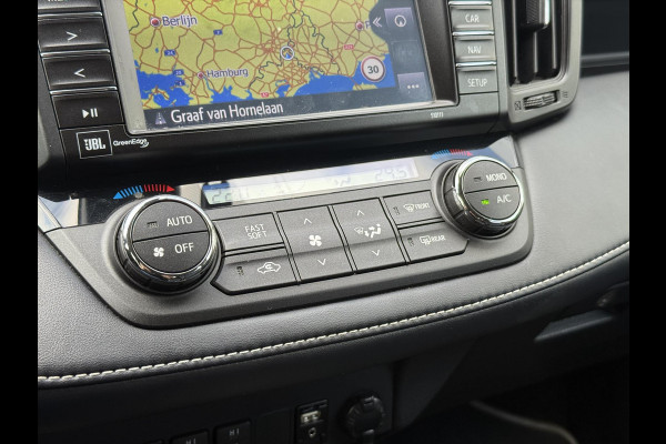 Toyota RAV4 2.5 Hybrid AWD Energy Plus | JBL, Trekhaak, Navigatie, Leer, Stoelverwarming, Geheugenfunctie, 360 Camera, 1.650KG Trekgewicht Toyota RAV4 2.5 Hybrid AWD Energy Plus | JBL, Trekhaak, Navigatie, Leer, Stoelverwarming, Geheugenfunctie, 360 Camera, 1.650KG Trekgewicht
