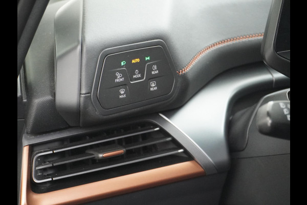 CUPRA Born Business Plus 62 kWh VAN: 28.900,- VOOR: 26.440,- UW HERFSTVOORDEEL: 2.460,- ADD. CRUISE CONTROLE | CAMERA | 19 INCH / ALL SEASON BANDEN \ HEAD-UP DISPLAY | VEEL OPTIES \ RIJKLAAR MET GARANTIE