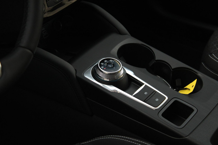 Ford Kuga 2.5 PHEV Titanium Zuid | 243pk | Driver Assistance Pack | Winterpack | Wegklapbare Trekhaak | All Weatherbanden