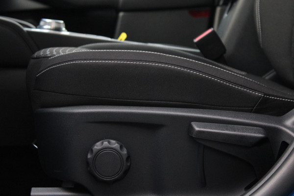 Ford Kuga 2.5 PHEV Titanium Zuid | 243pk | Driver Assistance Pack | Winterpack | Wegklapbare Trekhaak | All Weatherbanden
