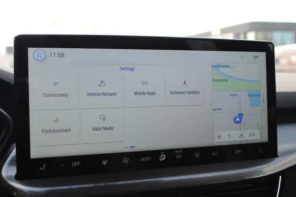 Ford Kuga 2.5 PHEV Titanium Zuid | 243pk | Driver Assistance Pack | Winterpack | Wegklapbare Trekhaak | All Weatherbanden