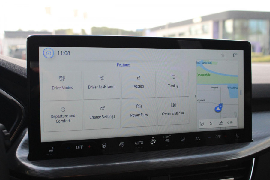 Ford Kuga 2.5 PHEV Titanium Zuid | 243pk | Driver Assistance Pack | Winterpack | Wegklapbare Trekhaak | All Weatherbanden