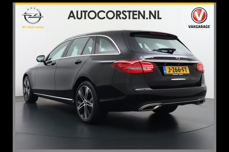 Mercedes-Benz C-Klasse Estate 300e PHEV Hybrid Automaat Leder Virtual Cockpit Apple Carplay Android Auto Adaptive-Cruise Lane-Assist High Performance-L Keyless Dual-Ecc Distronic+ Rijassistentiepakket Park-Assist Verkeersbord-Herkenning Origineel Nederlandse Auto Nieuwprijs €59.000 320PK 700Nm Koppel