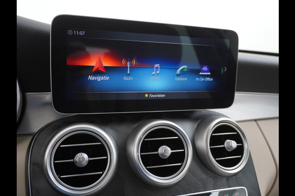 Mercedes-Benz C-Klasse Estate 300e PHEV Hybrid Automaat Leder Virtual Cockpit Apple Carplay Android Auto Adaptive-Cruise Lane-Assist High Performance-L Keyless Dual-Ecc Distronic+ Rijassistentiepakket Park-Assist Verkeersbord-Herkenning Origineel Nederlandse Auto Nieuwprijs €59.000 320PK 700Nm Koppel