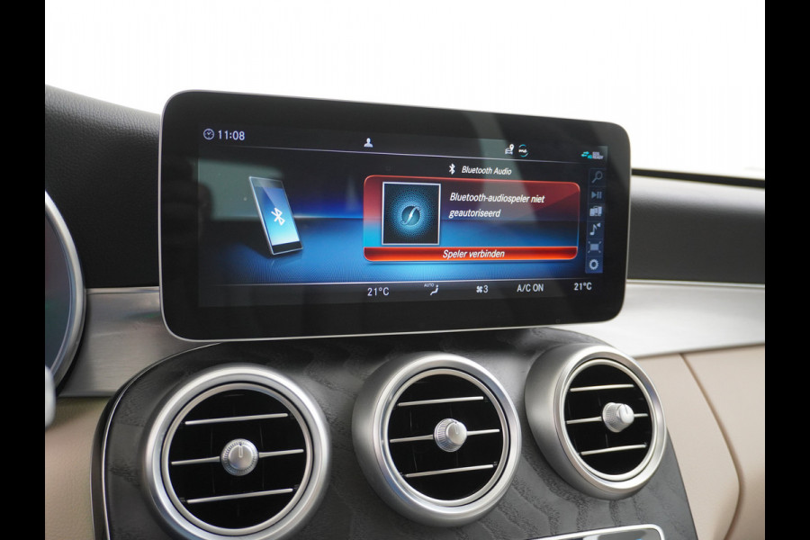 Mercedes-Benz C-Klasse Estate 300e PHEV Hybrid Automaat Leder Virtual Cockpit Apple Carplay Android Auto Adaptive-Cruise Lane-Assist High Performance-L Keyless Dual-Ecc Distronic+ Rijassistentiepakket Park-Assist Verkeersbord-Herkenning Origineel Nederlandse Auto Nieuwprijs €59.000 320PK 700Nm Koppel