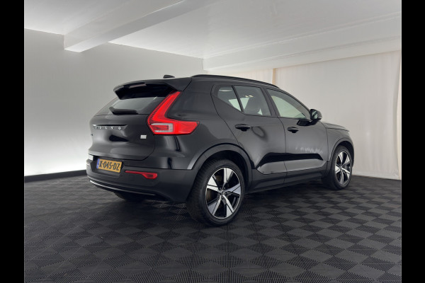 Volvo XC40 Recharge P8 AWD R-Design [ 3-Fase ] { SOH-89%} (INCL-BTW) *PANO | LEATHER-ALCANTARA | DIGI-COCKPIT | FULL-LED | PREMIUM-AUDIO | CARPLAY | KEYLESS | NAVI-FULLMAP | ECC | PDC | HEATED-SPORTSEATS | BLIS | PRIVACY-GLASS | 19''ALU*