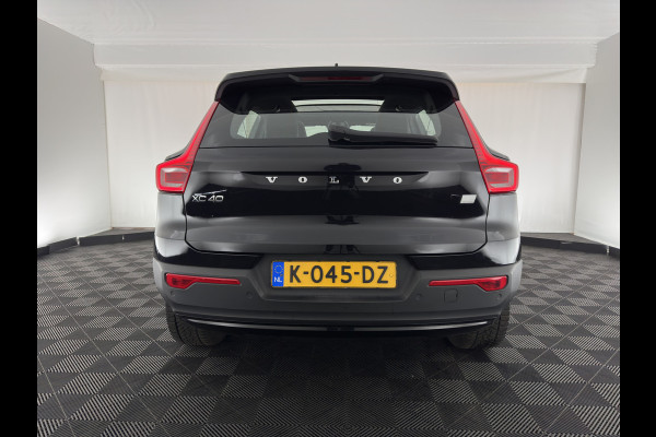 Volvo XC40 Recharge P8 AWD R-Design [ 3-Fase ] { SOH-89%} (INCL-BTW) *PANO | LEATHER-ALCANTARA | DIGI-COCKPIT | FULL-LED | PREMIUM-AUDIO | CARPLAY | KEYLESS | NAVI-FULLMAP | ECC | PDC | HEATED-SPORTSEATS | BLIS | PRIVACY-GLASS | 19''ALU*