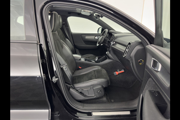 Volvo XC40 Recharge P8 AWD R-Design [ 3-Fase ] { SOH-89%} (INCL-BTW) *PANO | LEATHER-ALCANTARA | DIGI-COCKPIT | FULL-LED | PREMIUM-AUDIO | CARPLAY | KEYLESS | NAVI-FULLMAP | ECC | PDC | HEATED-SPORTSEATS | BLIS | PRIVACY-GLASS | 19''ALU*