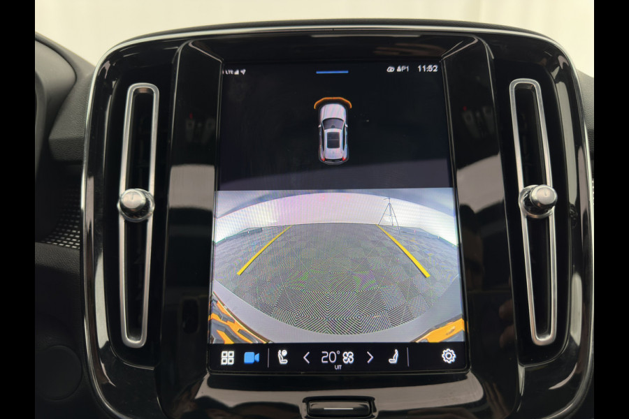 Volvo XC40 Recharge P8 AWD R-Design [ 3-Fase ] { SOH-89%} (INCL-BTW) *PANO | LEATHER-ALCANTARA | DIGI-COCKPIT | FULL-LED | PREMIUM-AUDIO | CARPLAY | KEYLESS | NAVI-FULLMAP | ECC | PDC | HEATED-SPORTSEATS | BLIS | PRIVACY-GLASS | 19''ALU*