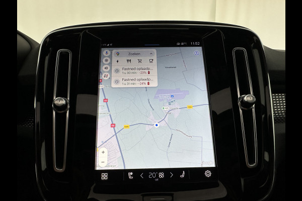 Volvo XC40 Recharge P8 AWD R-Design [ 3-Fase ] { SOH-89%} (INCL-BTW) *PANO | LEATHER-ALCANTARA | DIGI-COCKPIT | FULL-LED | PREMIUM-AUDIO | CARPLAY | KEYLESS | NAVI-FULLMAP | ECC | PDC | HEATED-SPORTSEATS | BLIS | PRIVACY-GLASS | 19''ALU*