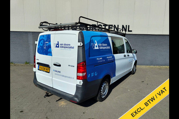 Mercedes-Benz Vito 111CDI Lang Dubbele Cabine Leder Airco Trekhaak Imperial Ladderrol Bluetooth Licht/Regen-Sensor Betonplex Vloer Lat om Lat Betimmering Zijschuifdeur Comfort 1e eigenaar! Euro 6