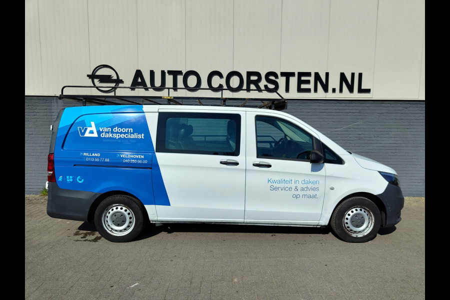 Mercedes-Benz Vito 111CDI Lang Dubbele Cabine Leder Airco Trekhaak Imperial Ladderrol Bluetooth Licht/Regen-Sensor Betonplex Vloer Lat om Lat Betimmering Zijschuifdeur Comfort 1e eigenaar! Euro 6