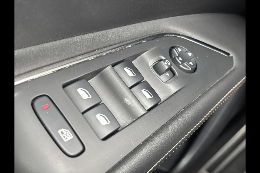 Peugeot 3008 1.6 HYbrid 225 GT