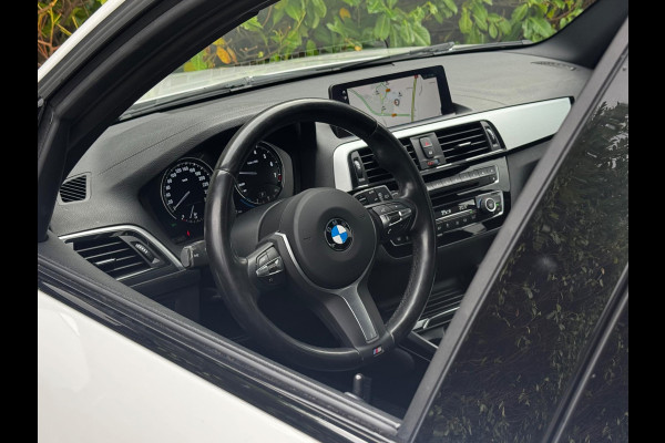 BMW 1-serie 118i M SPORT LEDER CLIMA CRUISE ORIGINEEL NEDERLANDS NAP