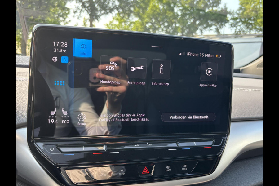 Volkswagen ID.5 Pro Business Advantage 77 kWh VAN: 44.400,- VOOR: 39.877,- UW HERFSTVOORDEEL: 4.477,- EURO MEMORY SEAT | ELEK. TREKHAAK | CAMERA | PANO | WARMTEPOMP |