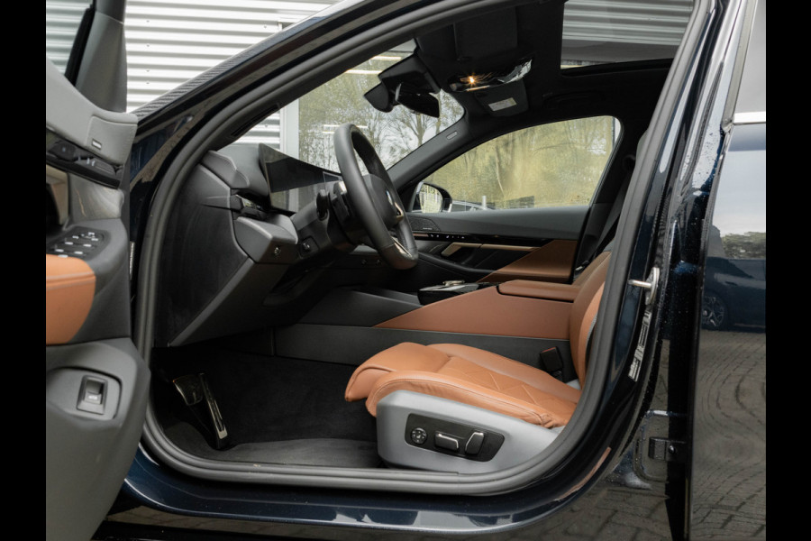 BMW 5 Serie 520i M-Sport - Pano - Driving Ass Plus - Harman Kardon - Stoelventilatie