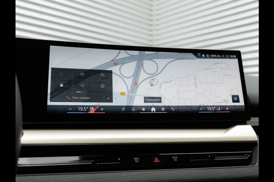 BMW 5 Serie 520i M-Sport - Pano - Driving Ass Plus - Harman Kardon - Stoelventilatie