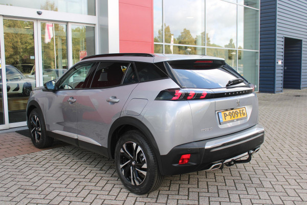 Peugeot 2008 1.2 130PK AUTOMAAT ALLURE PACK | TREKHAAK | NAVIGATIE | APPLE CARPLAY/ANDROID AUTO | ACHTERUITRIJ CAMERA | 3-D COCKPIT | CRUISE CONTROL | CLIMATE CONTROL | LED KOPLAMPEN | LICHTMETALEN VELGEN 17" | NAVIGATIE | DAB+ RADIO |