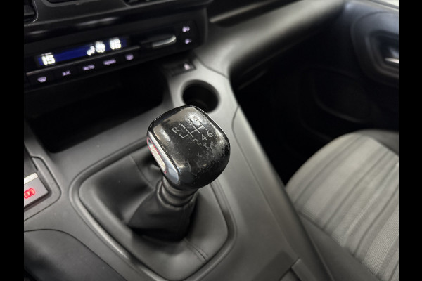 Opel Combo Tour 1.2 Turbo L1H1 Edition | Carplay | Navi | Trekhaak Opel Combo Tour 1.2 Turbo L1H1 Edition | Carplay | Navi | Trekhaak