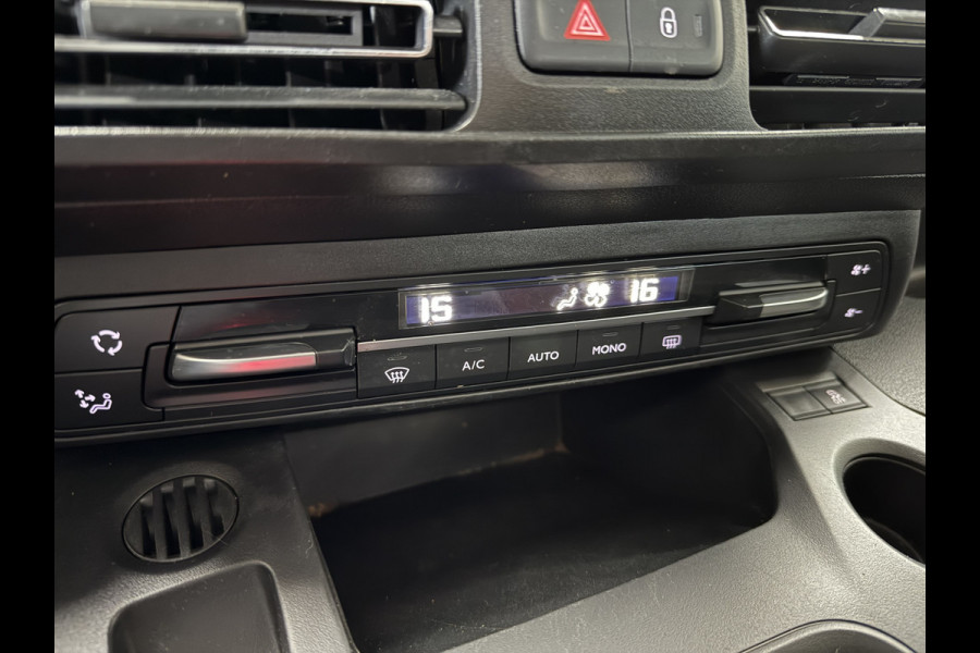 Opel Combo Tour 1.2 Turbo L1H1 Edition | Carplay | Navi | Trekhaak Opel Combo Tour 1.2 Turbo L1H1 Edition | Carplay | Navi | Trekhaak