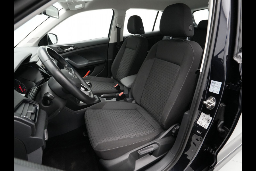 Volkswagen T-Cross 1.0 TSI 115pk Life Navigatie Trekhaak Acc Pdc Carplay Side Assist 145 Volkswagen T-Cross 1.0 TSI 115pk Life Navigatie Trekhaak Acc Pdc Carplay Side Assist 145