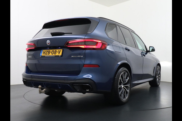 BMW X5 xDrive45e High Executive M SPORT VAN: 69.900,- VOOR: 64.440,- UW HERFSTVOORDEEL: 5.460,- M SPORT MEMORY SEAT | LASER LED | DRIV. ASS. PROFFESIONAL | PANO | 360 CAMERA | LUCHTVERING| ELEK. TREKHAAK | MEGA VOL!