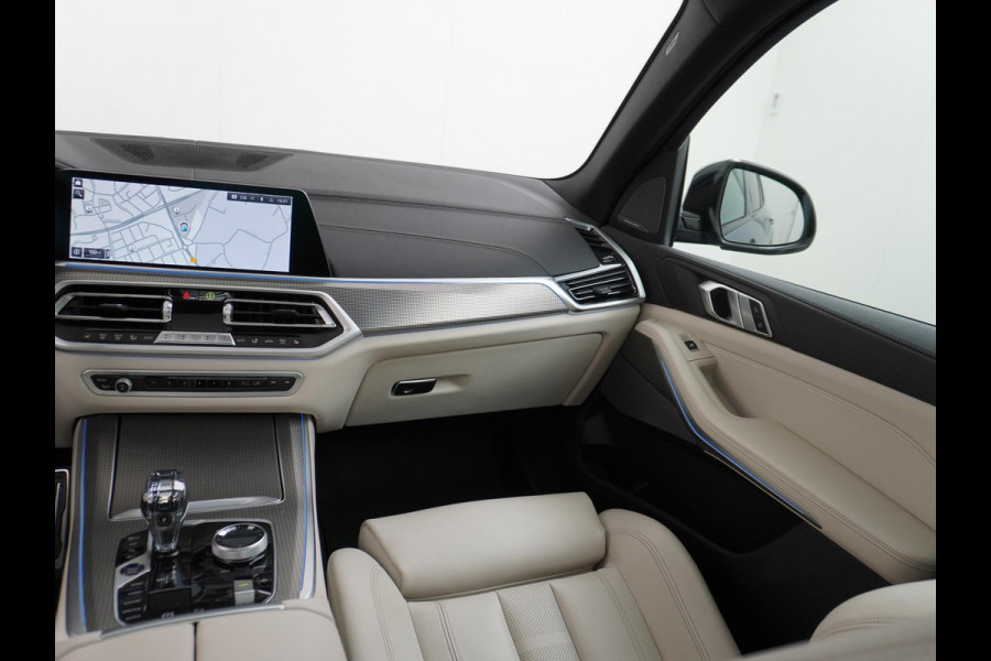 BMW X5 xDrive45e High Executive M SPORT VAN: 69.900,- VOOR: 64.440,- UW HERFSTVOORDEEL: 5.460,- M SPORT MEMORY SEAT | LASER LED | DRIV. ASS. PROFFESIONAL | PANO | 360 CAMERA | LUCHTVERING| ELEK. TREKHAAK | MEGA VOL!