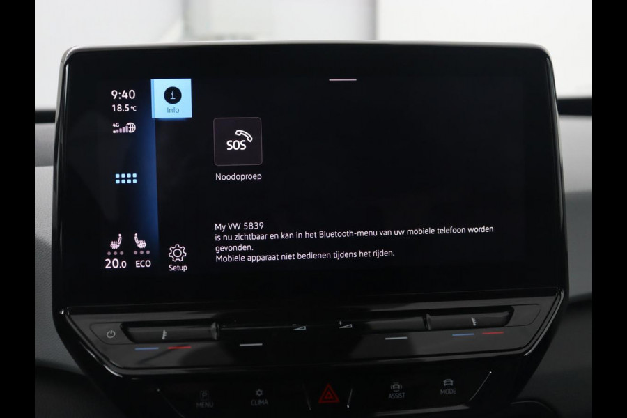Volkswagen ID.3 First Plus 58 kWh | Automaat | Camera | Stoelverwarming | Climate control | Stuurverwarming | Adaptive cruise | Sfeerverlichting | Navigatie | LMV 19 inch