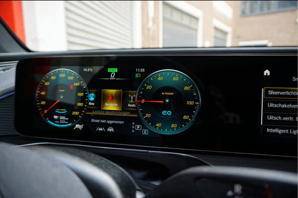 Mercedes-Benz EQC 400 4MATIC AMG Line Premium Plus 80 kWh | BTW | Adaptive Cruise | Lane Departure | 21inch | Sfeerverlichting | Mercedes garantie 04/2026 | Topstaat