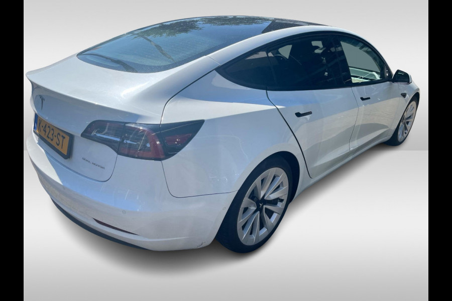Tesla Model 3 Long Range AWD 75 kWh / Autopilot / Carbon / Panoramadak / Camera / Premium Audio / 19'' / Leder