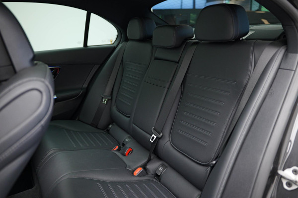 Mercedes-Benz C-Klasse 180 AMG Line |Pano|Burmester|Memory|360 Camera|