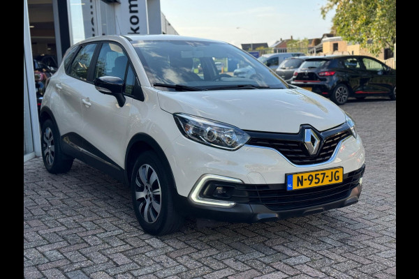 Renault Captur TCe 90 Life / Navi / LM velgen / Parkeersensoren Renault Captur TCe 90 Life / Navi / LM velgen / Parkeersensoren
