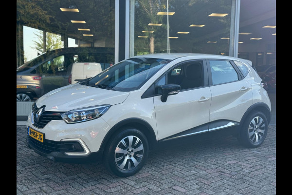 Renault Captur TCe 90 Life / Navi / LM velgen / Parkeersensoren Renault Captur TCe 90 Life / Navi / LM velgen / Parkeersensoren