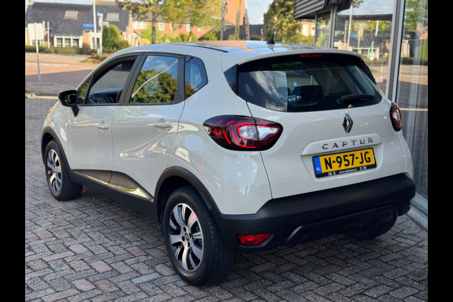 Renault Captur TCe 90 Life / Navi / LM velgen / Parkeersensoren Renault Captur TCe 90 Life / Navi / LM velgen / Parkeersensoren