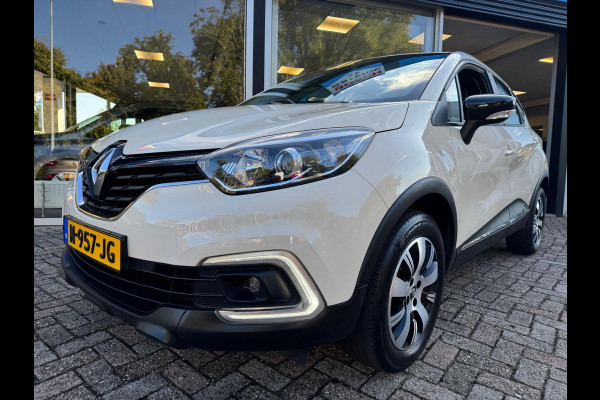 Renault Captur TCe 90 Life / Navi / LM velgen / Parkeersensoren Renault Captur TCe 90 Life / Navi / LM velgen / Parkeersensoren