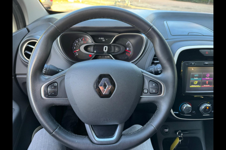 Renault Captur TCe 90 Life / Navi / LM velgen / Parkeersensoren Renault Captur TCe 90 Life / Navi / LM velgen / Parkeersensoren