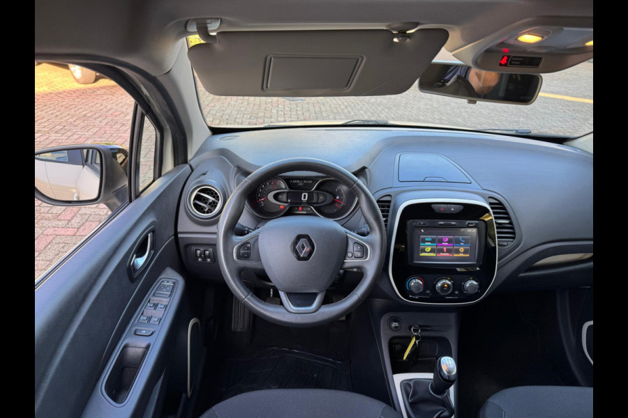 Renault Captur TCe 90 Life / Navi / LM velgen / Parkeersensoren Renault Captur TCe 90 Life / Navi / LM velgen / Parkeersensoren