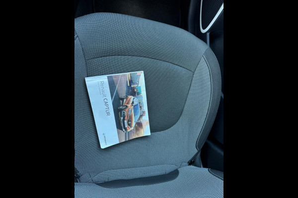 Renault Captur TCe 90 Life / Navi / LM velgen / Parkeersensoren Renault Captur TCe 90 Life / Navi / LM velgen / Parkeersensoren