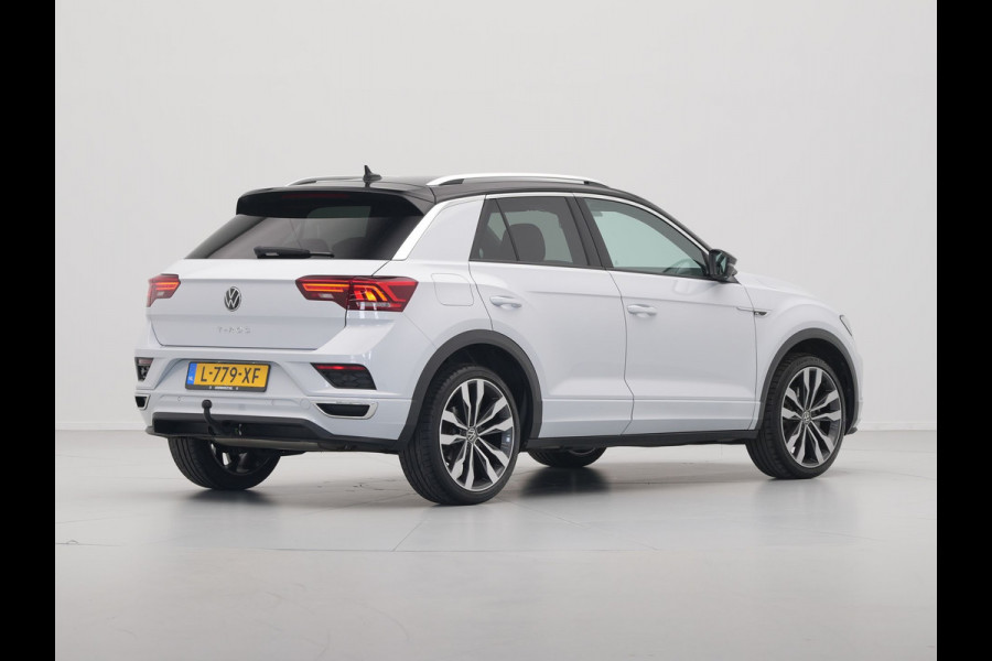 Volkswagen T-Roc 1.5 TSI 150pk DSG R-Line Business Navigatie Carplay Camera 19" velgen Trekhaak Keyless 173
