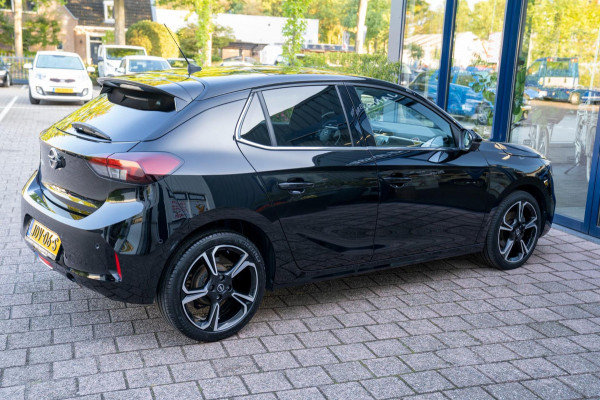 Opel Corsa 1.2 Level 4 | Prijs rijklaar incl. 12 mnd garantie | Glazen dak Stoel/stuurverwarming Carplay Lmv 17"