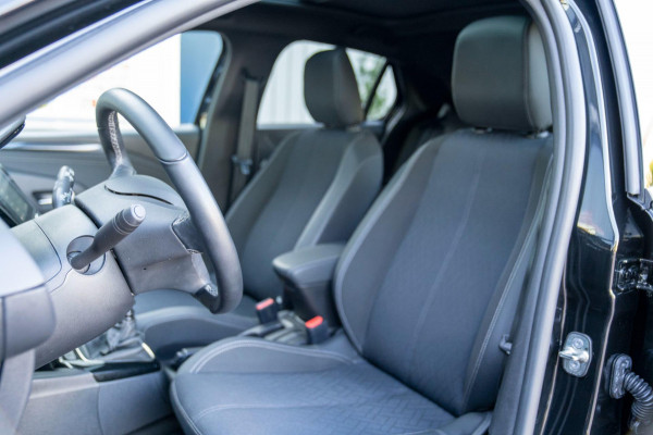 Opel Corsa 1.2 Level 4 | Prijs rijklaar incl. 12 mnd garantie | Glazen dak Stoel/stuurverwarming Carplay Lmv 17"