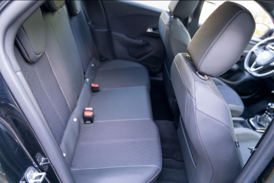 Opel Corsa 1.2 Level 4 | Prijs rijklaar incl. 12 mnd garantie | Glazen dak Stoel/stuurverwarming Carplay Lmv 17"