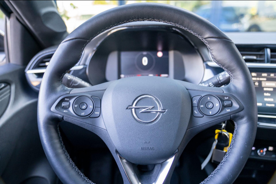 Opel Corsa 1.2 Level 4 | Prijs rijklaar incl. 12 mnd garantie | Glazen dak Stoel/stuurverwarming Carplay Lmv 17"
