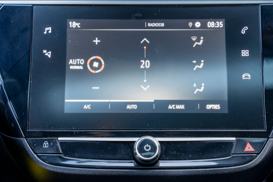 Opel Corsa 1.2 Level 4 | Prijs rijklaar incl. 12 mnd garantie | Glazen dak Stoel/stuurverwarming Carplay Lmv 17"