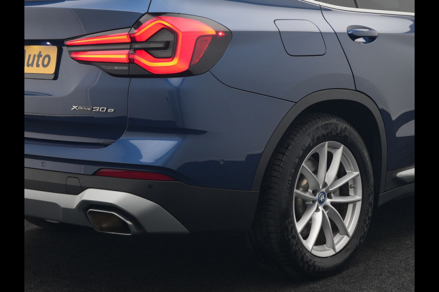BMW X3 xDrive30e LCI FACELIFT MODEL Plug In Hybrid 293pk Dealer O.H PHEV | Trekhaak af Fabriek | Panodak | Laser LED | 360 Camera | Head Up | Lederen Sportstoelen Memory | Keyless | Apple Carplay |
