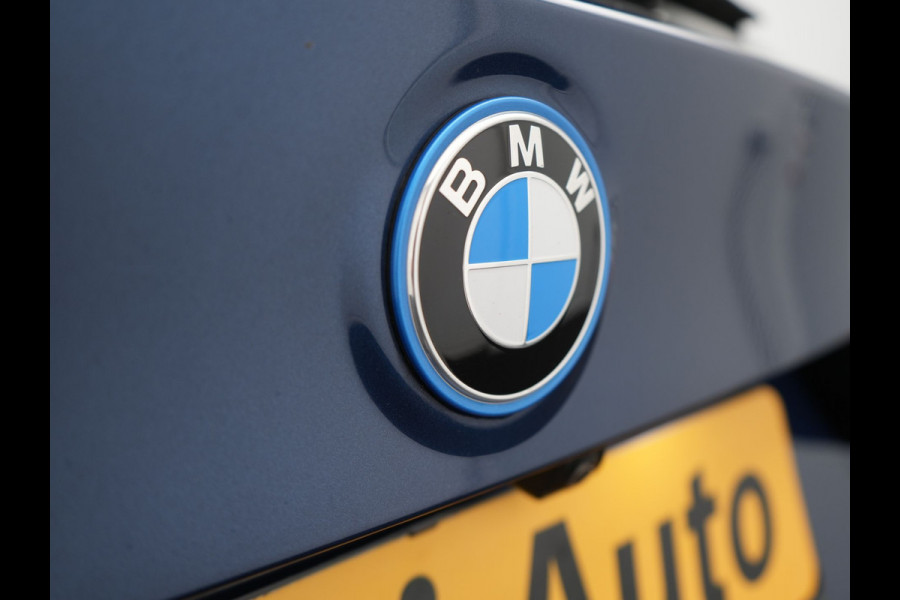BMW X3 xDrive30e LCI FACELIFT MODEL Plug In Hybrid 293pk Dealer O.H PHEV | Trekhaak af Fabriek | Panodak | Laser LED | 360 Camera | Head Up | Lederen Sportstoelen Memory | Keyless | Apple Carplay |