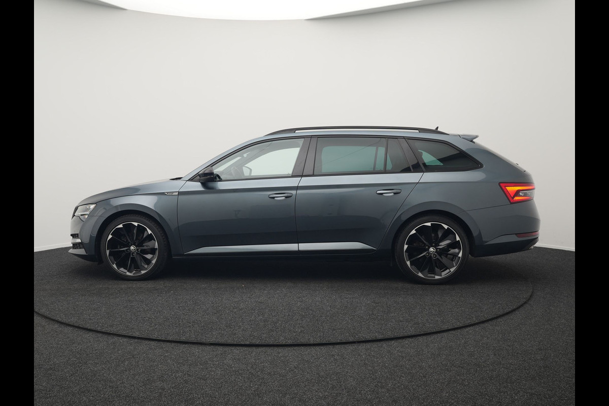 Škoda Superb Combi 1.4 TSI iV Sportline Plug In Hybrid 218pk Dealer O.H PHEV | Adaptive Cruise | 360 Camera | Alcantara Sportstoelen Memory | Canton Audio | 19"L.M | Virtual | Keyless |